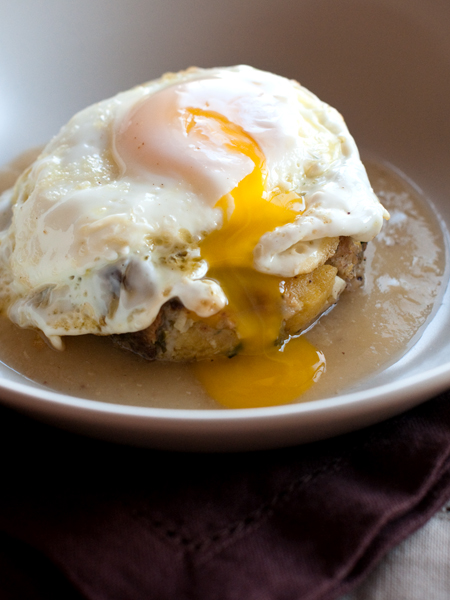 091129_dressing_egg_lg